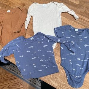 COLORED ORGANICS ONESIES AND LONG SLEEVE TOP